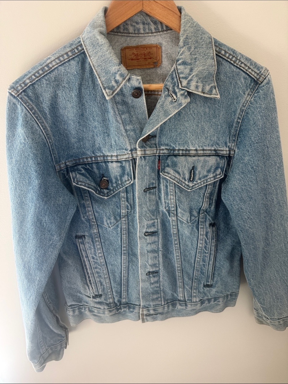 Levi's Men's Light Blue Denim Trucker Jacket-vintage